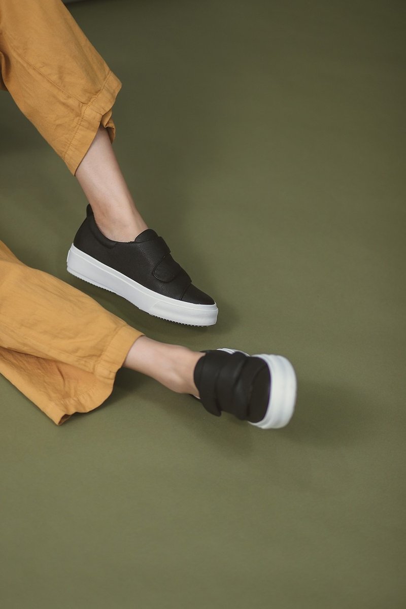 魔鬼粘交错 厚底全真皮休闲鞋 黑 - 女款休闲鞋 - 真皮 黑色