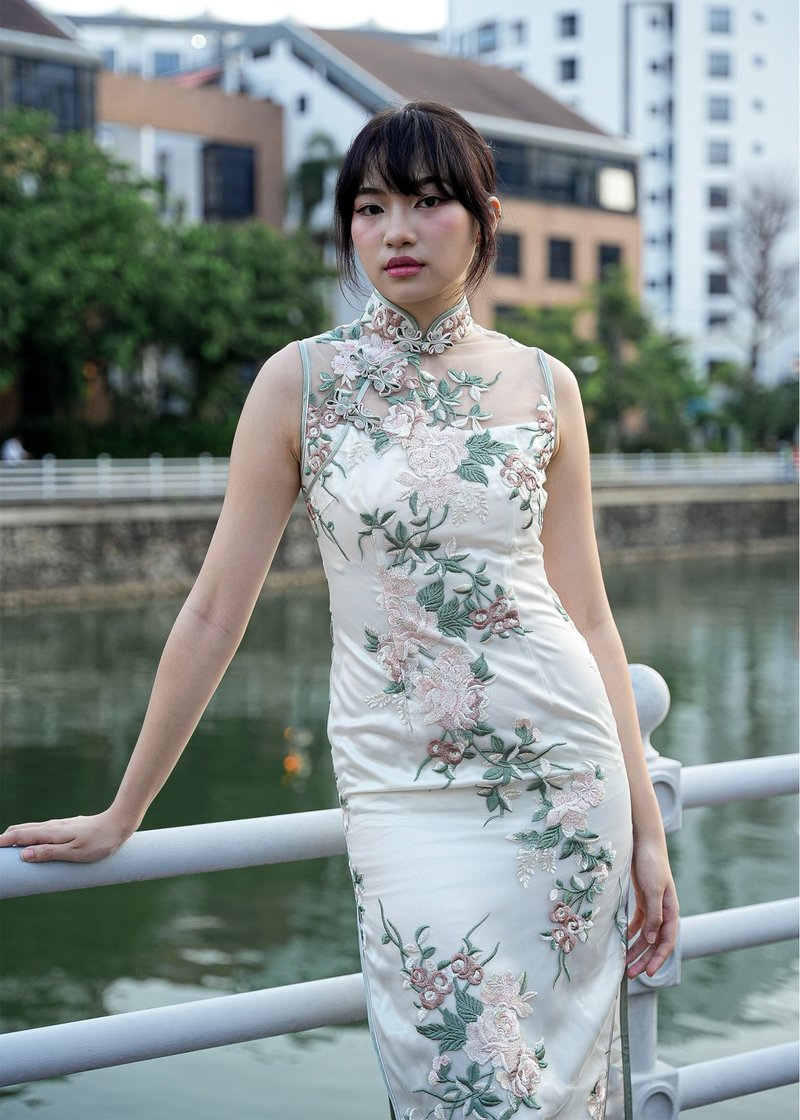 无袖蕾丝花婚纱 | 晚装礼服 | 妈妈旗袍 | 高档旗袍 - 旗袍 - 其他材质 白色