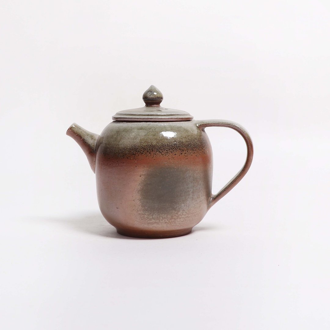 明芽窑 l 柴烧青瓷落灰金彩后手壶 - 茶具/茶杯 - 陶 咖啡色