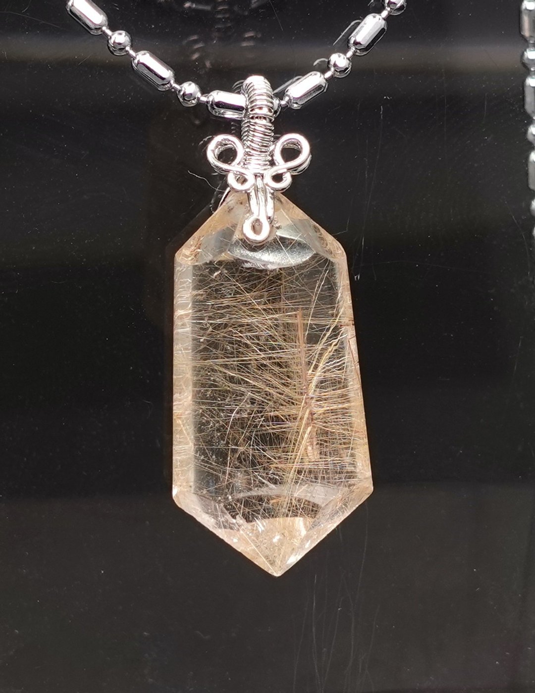 宝丽金珠宝-天然维纳斯发晶坠 - 项链 - 水晶 