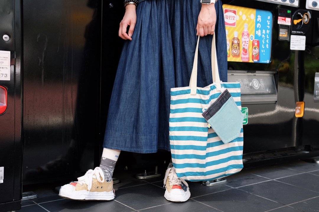 蓝色间条tote bag - 手提包/手提袋 - 棉．麻 