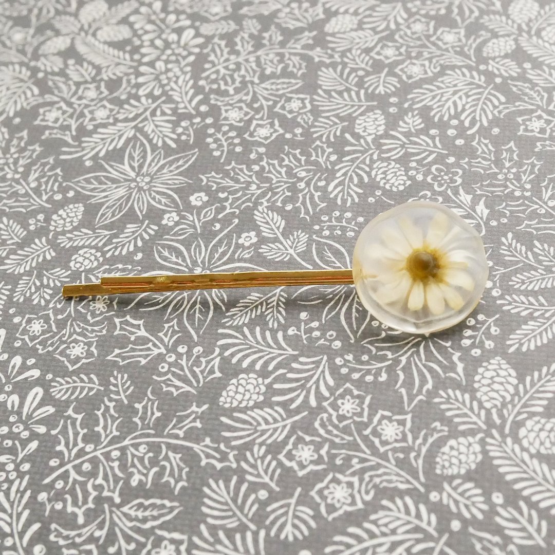 Real Feverfew Hair clip - 发饰 - 树脂 白色