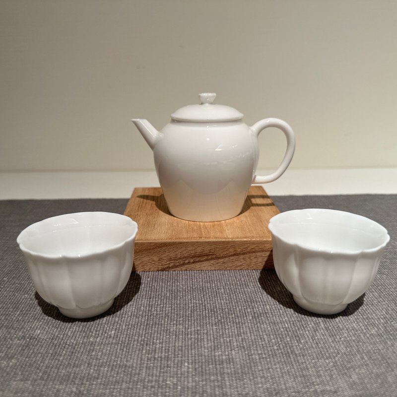 【瓷】梅花润瓷壶(一壶二杯)精致泡茶壶 - 茶具/茶杯 - 其他材质 白色