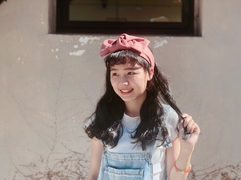 春光里旅行 玫瑰色 扭结宽版发带 ggoomstudio - 发带/发箍 - 棉．麻 粉红色