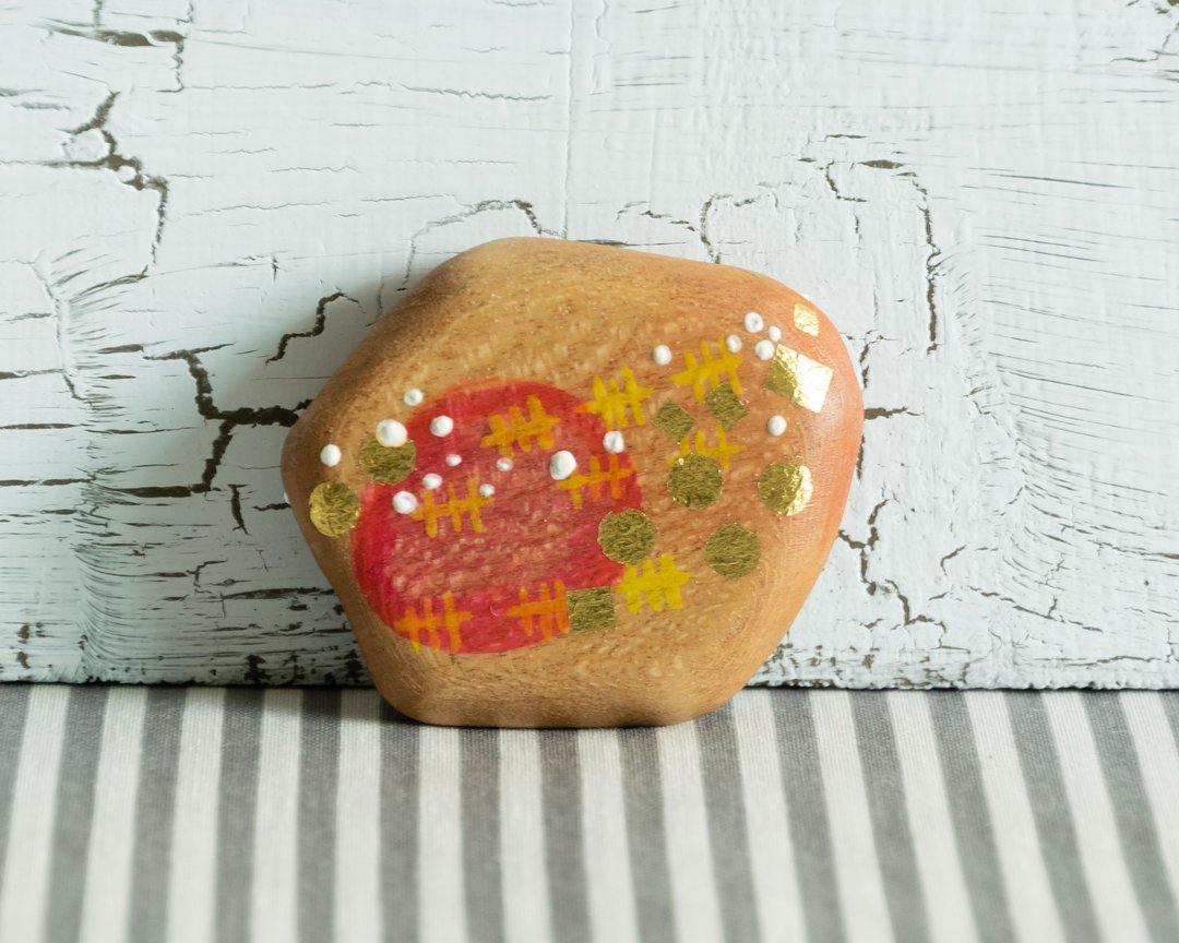 Small Abstract Hand Painted Wood Pocket Mirror (red) - 彩妆刷具/镜子/梳子 - 木头 红色