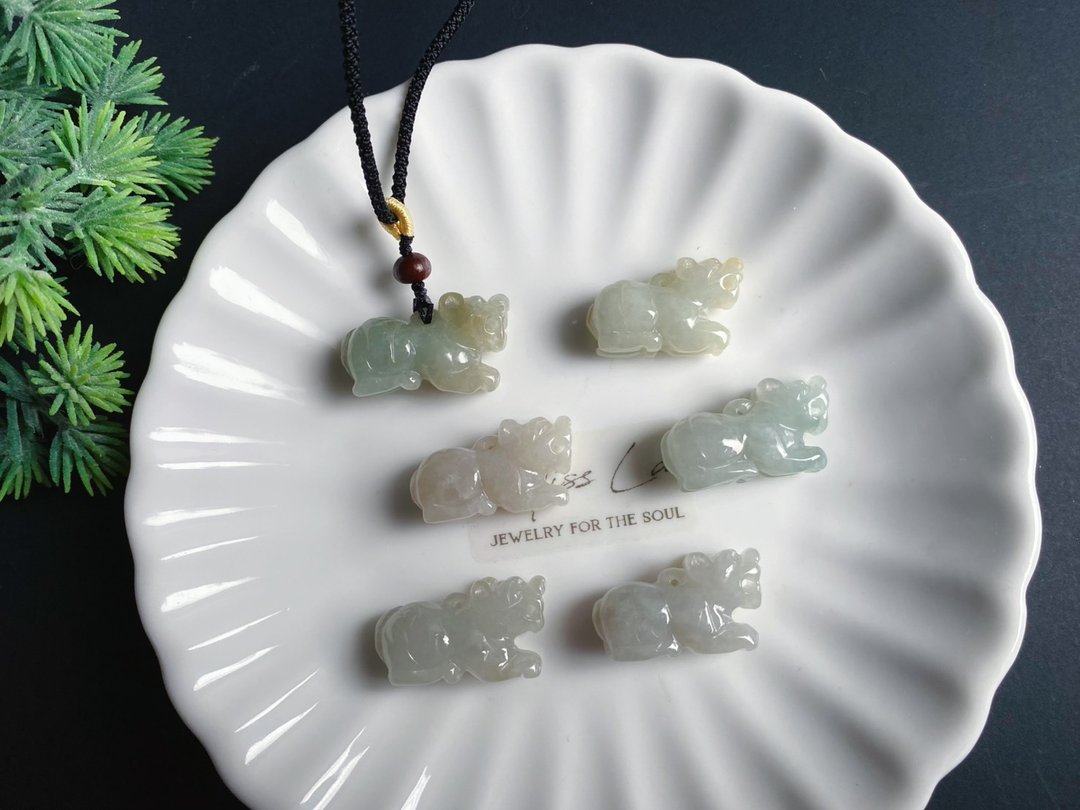 618 天然缅甸玉翡翠 虎 官运亨通 虎虎生威 项链 礼物 天然石 - 项链 - 玉石 绿色