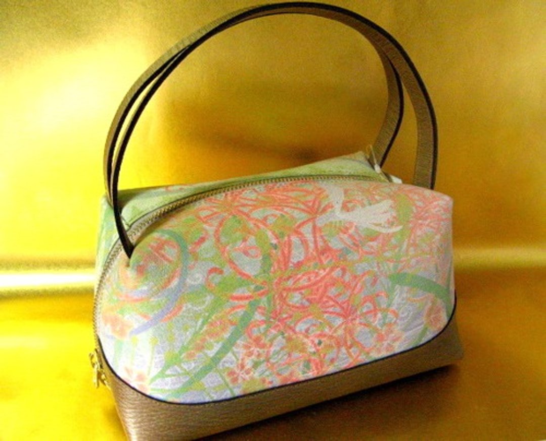 Higanbana (red spider lily) handbag - 手提包/手提袋 - 真皮 绿色
