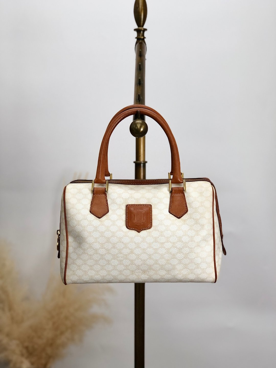 【日本直送，名牌二手包装】CELINE 手袋白Blason 压花 PVC 皮革波士顿包 Vintage Old ph8fuj - 手提包/手提袋 - 防水材质 白色