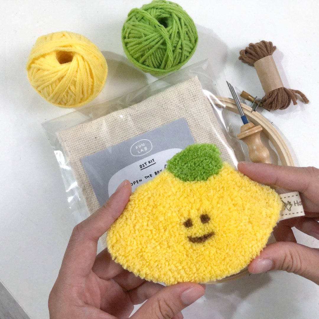 【DIY材料包】俄罗斯刺绣 I 柠檬杯垫 (含完整工具及教学影片) - 编织/刺绣/羊毛毡/裁缝 - 其他人造纤维 黄色