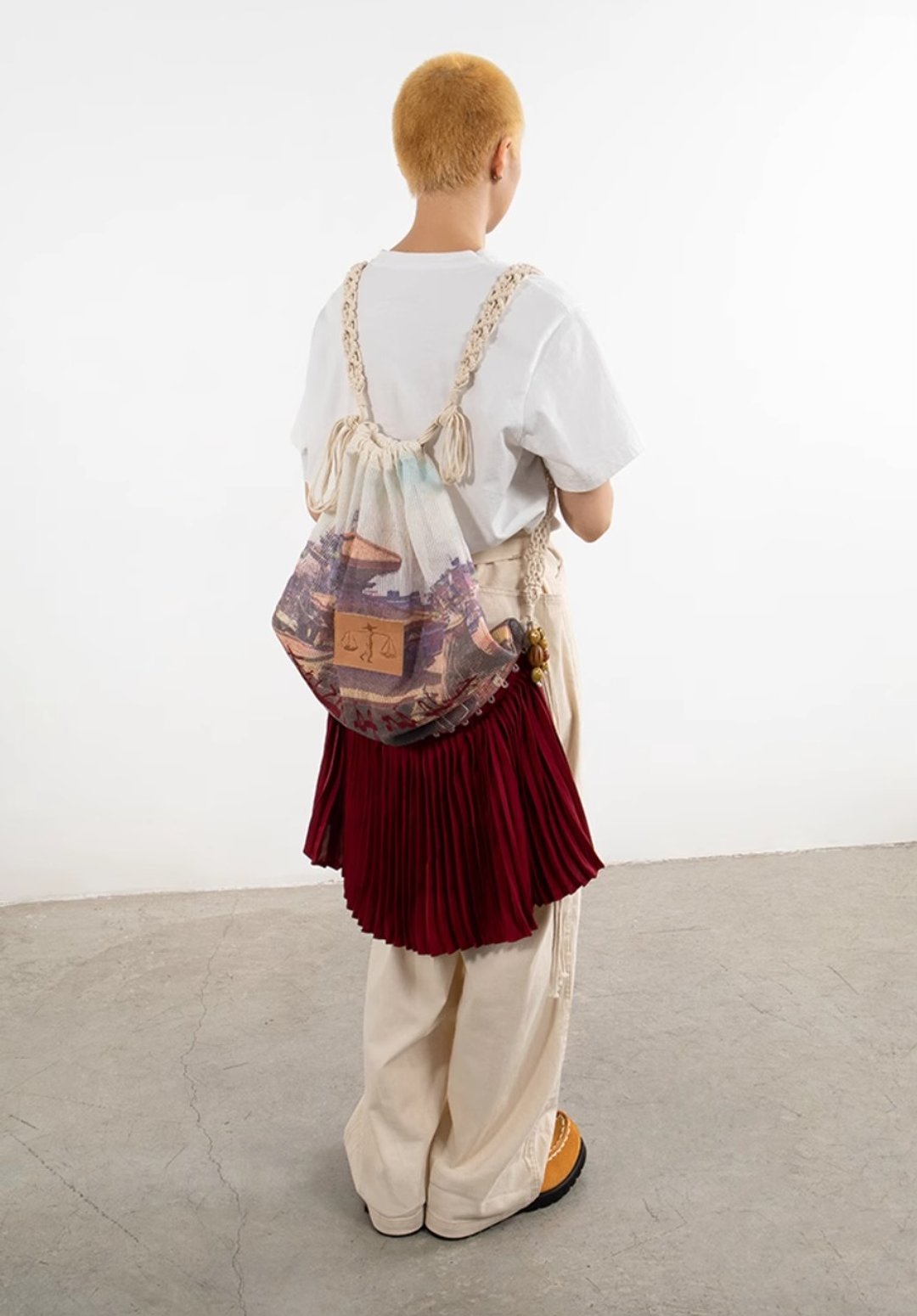 Temple Drawstring Bagpack 神庙抽绳双肩包 - 后背包/双肩包 - 人造皮革 白色
