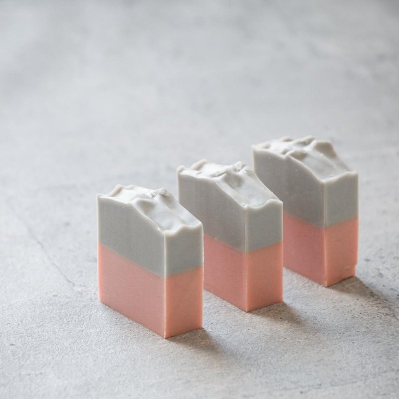 粉葡萄柚矿泥皂 - 手工冷制皂 - 偏油肤质适用 - 沐浴用品 - 其他材质 粉红色