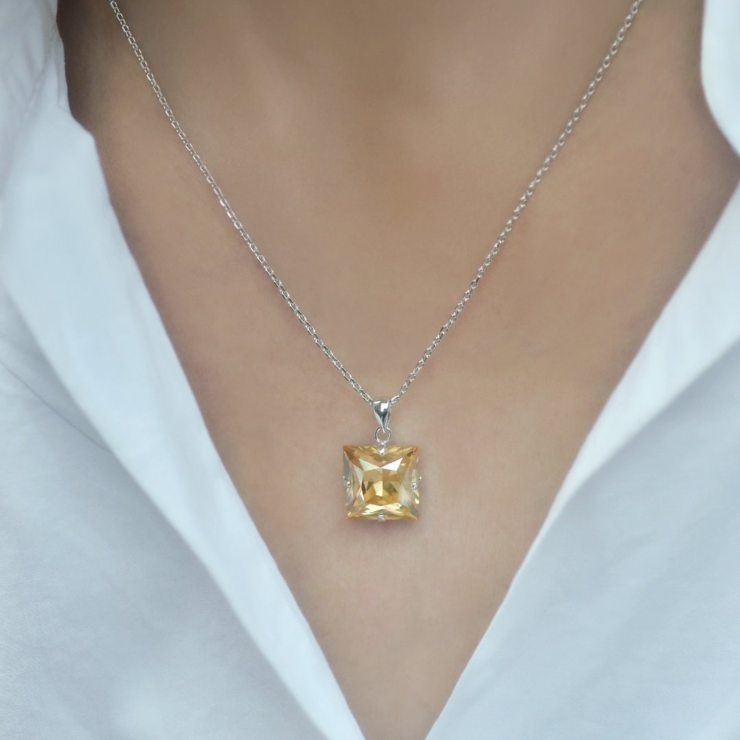 奥地利正方形公主切割水晶 - 金色魅影 - 项链 - 水晶 金色