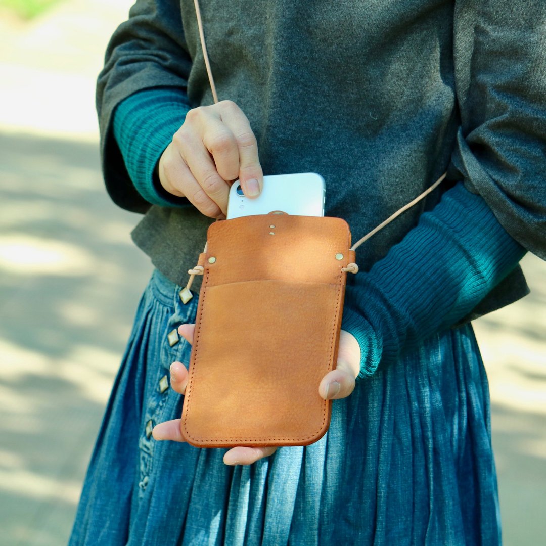 Simple smartphone pouch - 手机壳/手机套 - 真皮 灰色