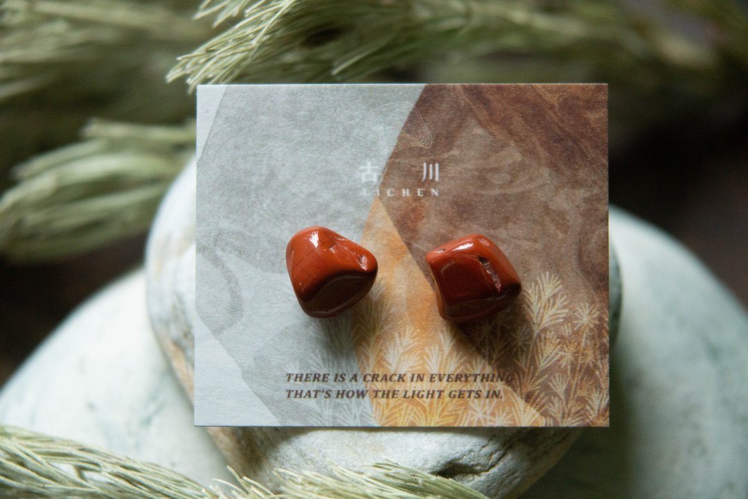 CRACK | 矿物系耳环 |  EARRINGS - 耳环/耳夹 - 玉石 红色