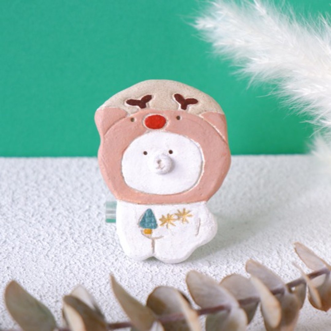 Christmas Vision Friese Reindeer Porcelain Brooch - 胸针 - 粘土 
