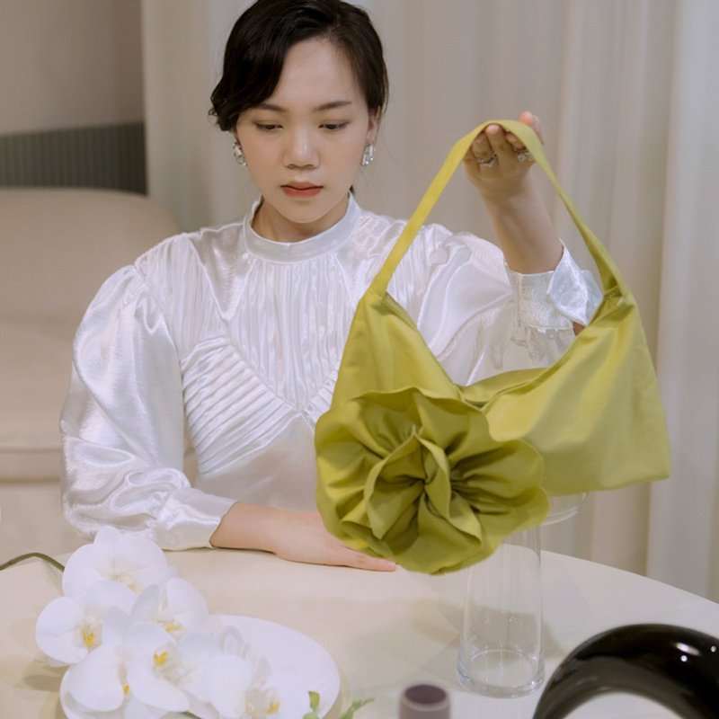 山茶花腋下包 法棍包 侧背包 手提包 牛油果绿 - 侧背包/斜挎包 - 棉．麻 绿色
