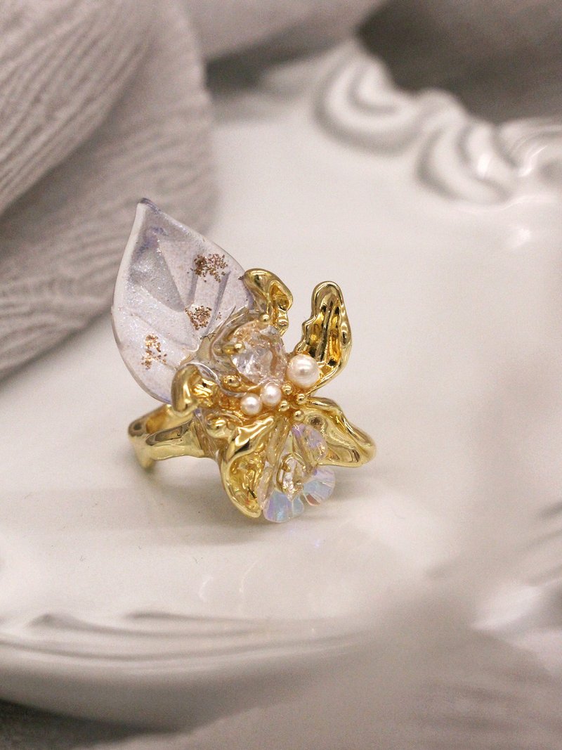 温开水金色碎光。MUCHAT 手作 14KGP 锆石花叶戒指 - 戒指 - 其他金属 金色