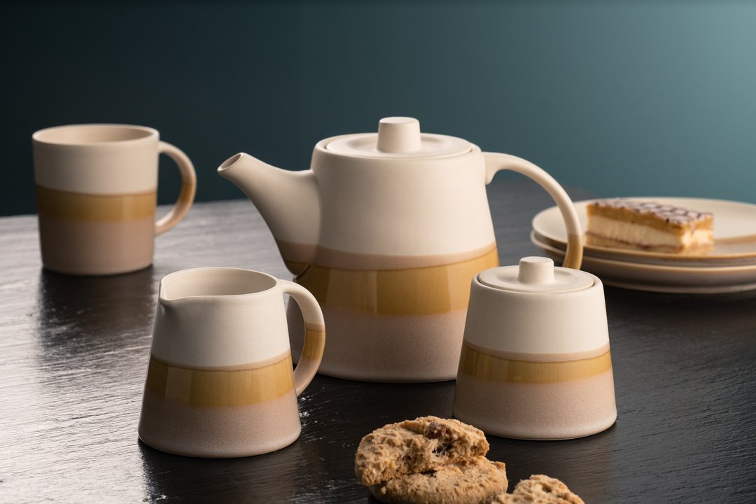 【惜福微瑕品6折】爱尔兰Belleek Living 藏红花 陶瓷茶壶+糖奶罐 - 茶具/茶杯 - 瓷 粉红色