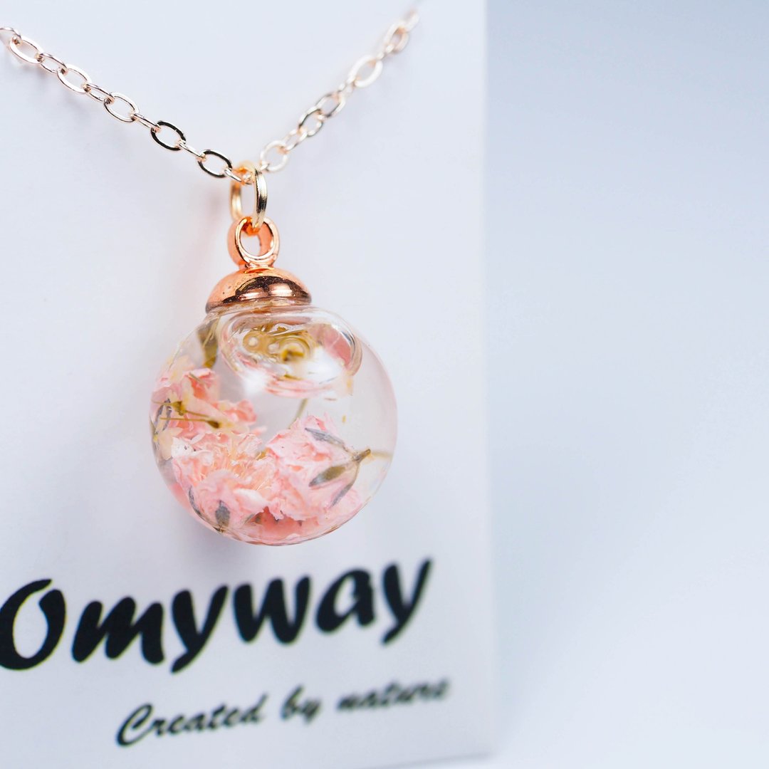爱家作-OMYWAY手工制作粉红满天星浮游花玻璃球颈链1.4cm - 颈链 - 玻璃 白色