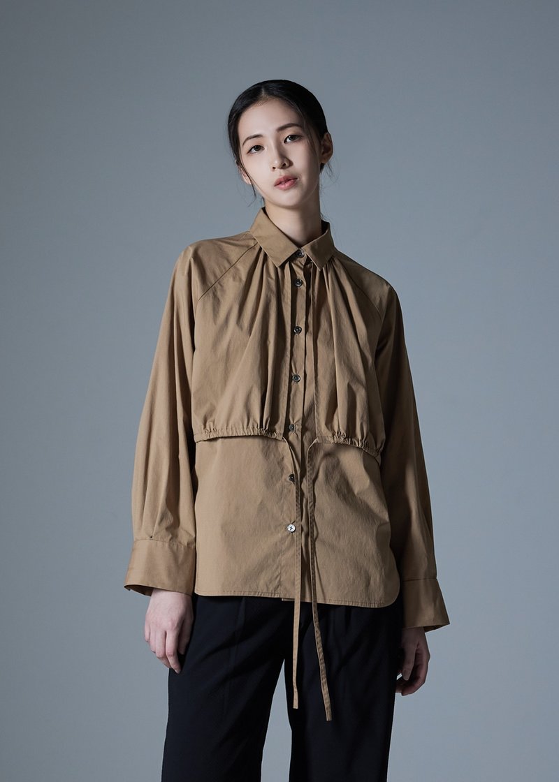 叠穿感抽绳衬衫 - 女装衬衫 - 棉．麻 卡其色
