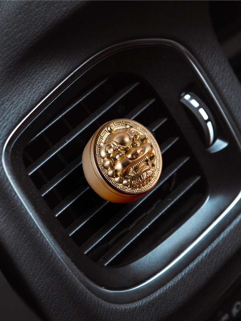 麒麟护驾车载香薰 - 香薰/精油/线香 - 其他金属 多色