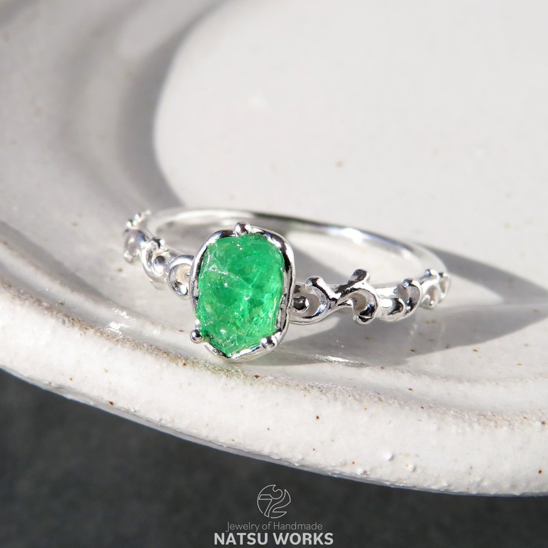 绿色红榴石 戒指 / Mint Green Garnet Ring - 戒指 - 宝石 绿色
