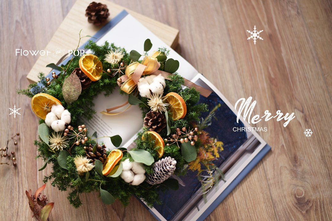 金色年华 【花艺课程 】 圣诞花圈 中尺寸25CM Christmas wreath - 摆饰 - 植物．花 金色