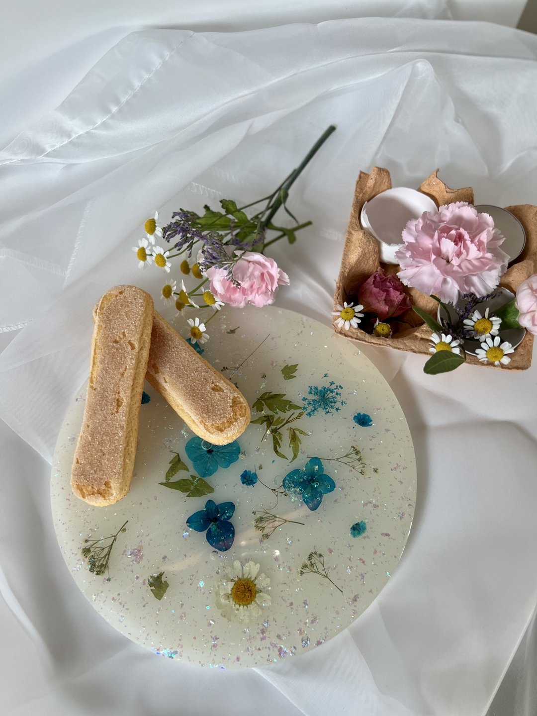 廚房用品 Kitchen coffee or tea set. Resin tray and coaster with pressed flower 乾花 - 杯垫 - 树脂 白色
