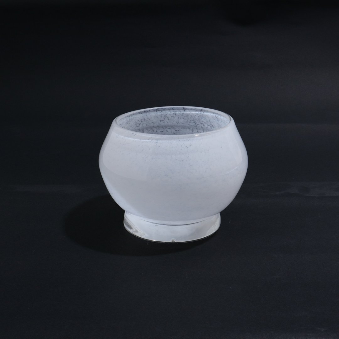 白玉色钵形碗500ml-新竹手工玻璃 - 碗 - 玻璃 白色