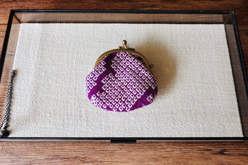 宵紫/零钱包S 京都匠人【高级和服䌷】口金 神秘魅力搭藕紫黑猫咪 - 零钱包 - 丝．绢 