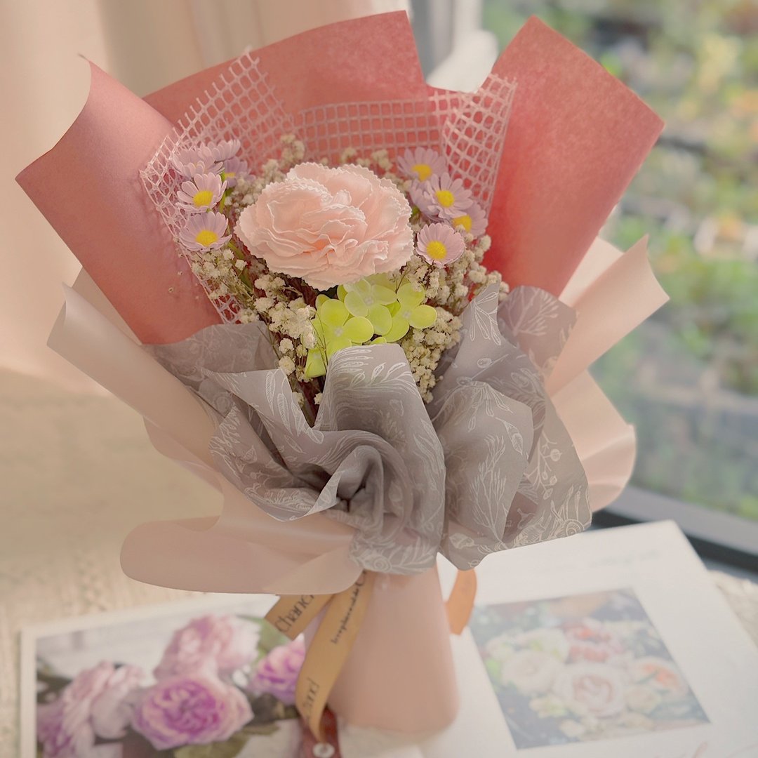 【快速出货】馨爱时刻 康乃馨香皂干燥花束。母亲节花束.生日礼物。 - 干燥花/捧花 - 植物．花 粉红色