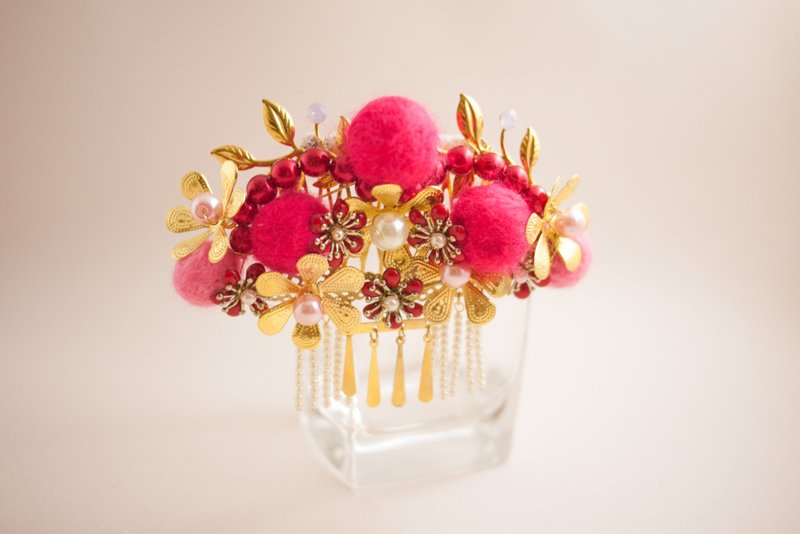 Oriental Chic - 龙鳯褂新娘头饰／髪梳发饰／中式头饰 （2017OC02） - 发饰 - 其他金属 红色