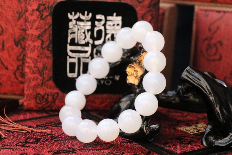 原矿纯天然白玛瑙手珠 14mm 定制化串珠设计 白玉髓 矿石 手链 - 手链/手环 - 玉石 