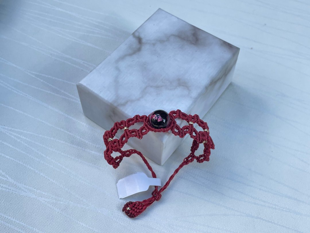 220274 Macrame 南美蜡线 琉璃珠 手链 - 手链/手环 - 半宝石 红色