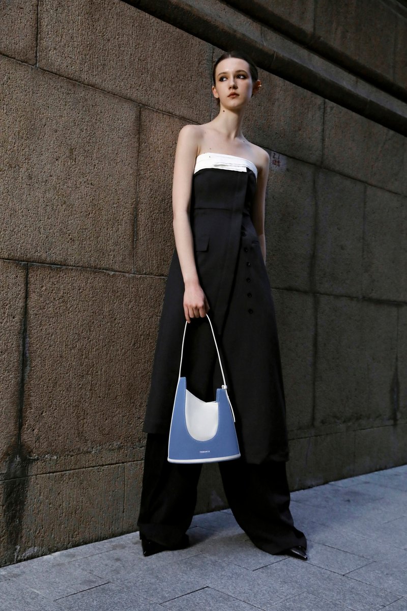 Femance Vessel 牛仔 手提包 侧背包 原创设计 小众 - 侧背包/斜挎包 - 真皮 蓝色