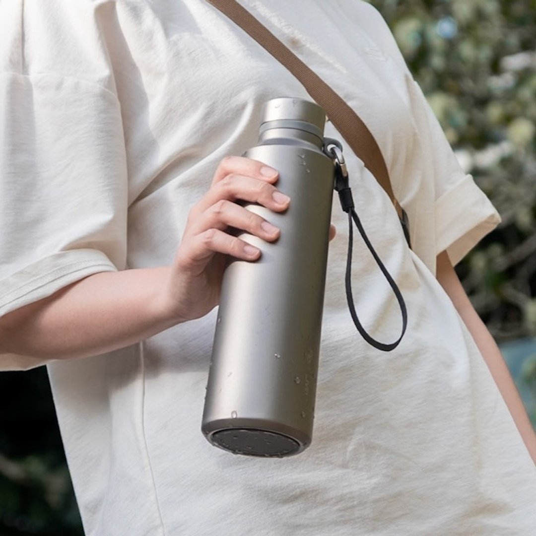 钛羽瓶 / 钛原色 / 纯钛无涂层挂绳保温瓶水壶800ml - 水瓶/水壶 - 其他金属 银色