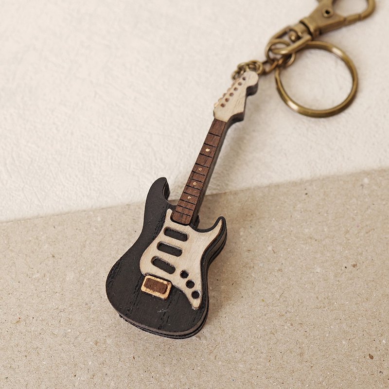 黑色电吉他 Fender 仿真电吉他吊饰 钥匙圈 礼物 - 吊饰 - 木头 咖啡色