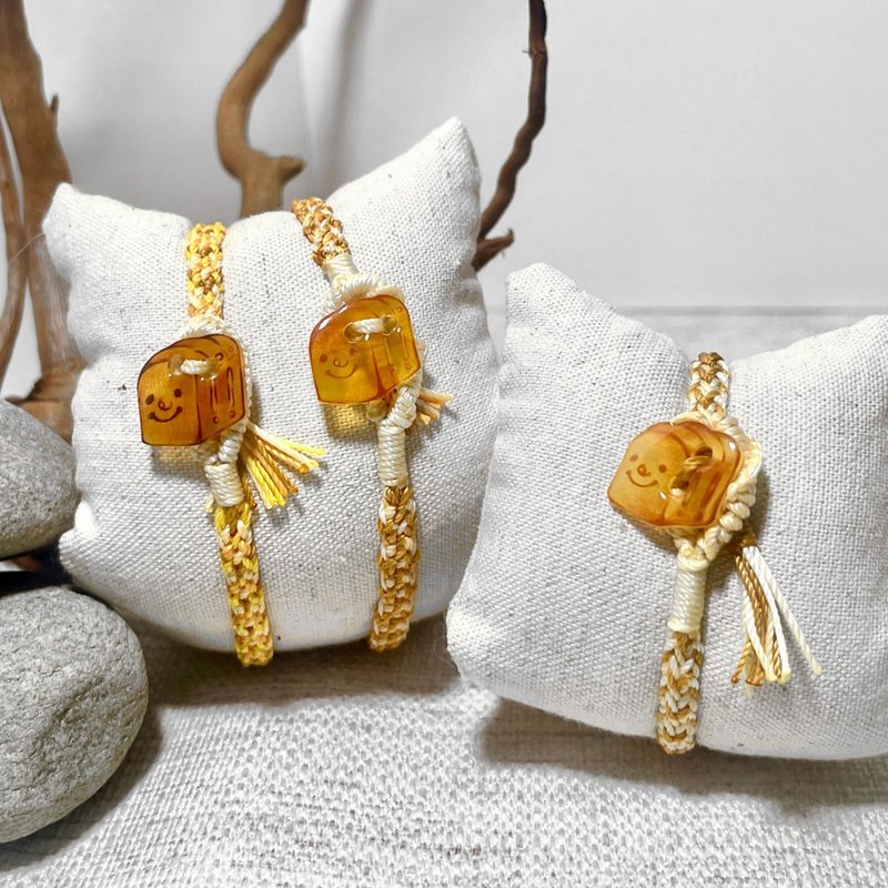 Chamili 手绘吐司钮扣编织手环 - 蜡线手环 - 手链/手环 - 防水材质 咖啡色