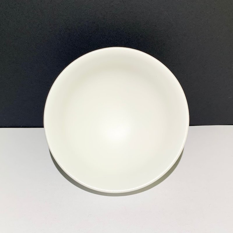 纯白汝窑圆杯 / 邱毓宁 / 莺歌烧 / A78 - 茶具/茶杯 - 瓷 白色