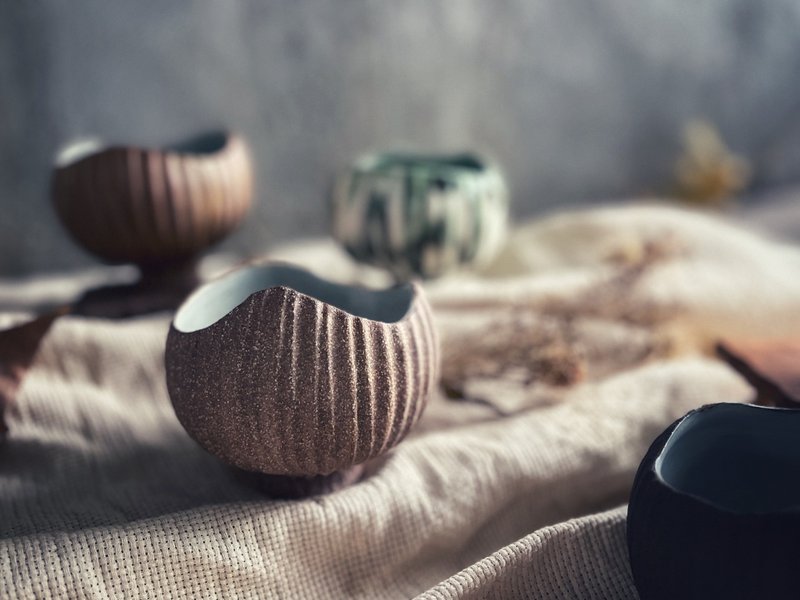 裸土枯叶茶碗 / 茶钵 / 点心碗 / 圣木鼠尾草薰香 燃烧瓮 - 香薰/精油/线香 - 陶 卡其色