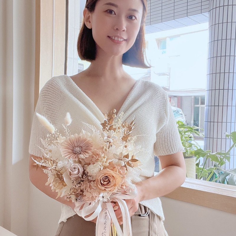 大地色永生捧花 登记捧花 公证捧花 新娘捧花 永生玫瑰花捧花 - 干燥花/捧花 - 植物．花 卡其色