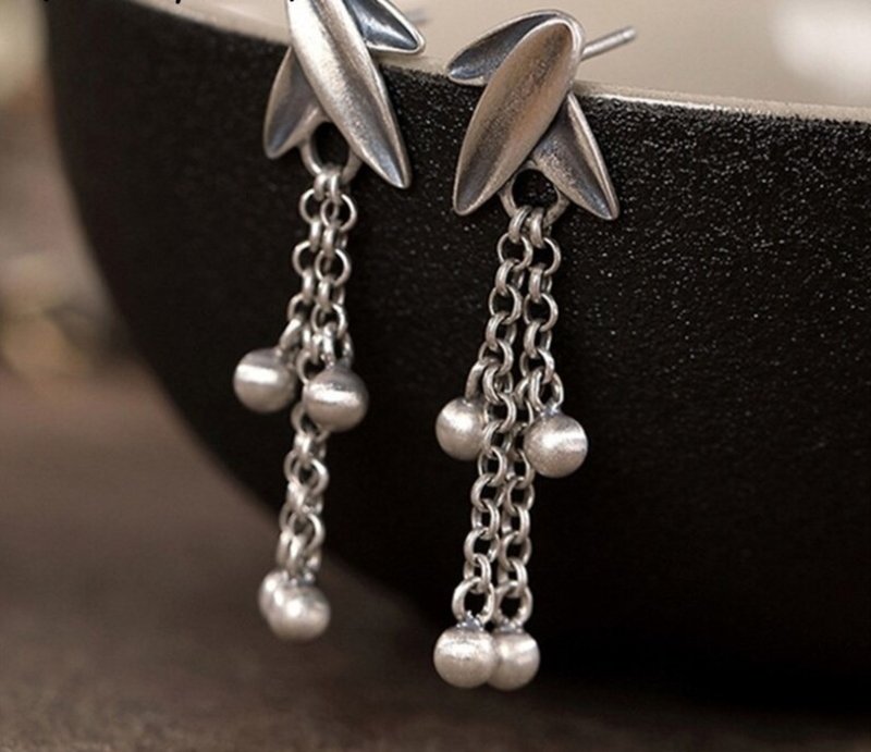 China Chic Thai Silver Bamboo Leaves Earrings for Women 925 Silver Balls Tassel - 耳环/耳夹 - 纯银 银色