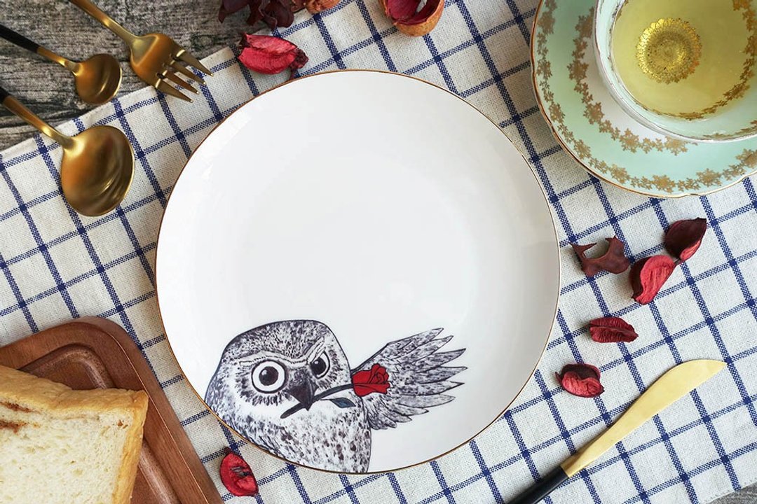 动物系列 - Tango Owl 探戈猫头鹰 金边骨瓷餐盘 - 盘子/餐盘/盘架 - 瓷 红色