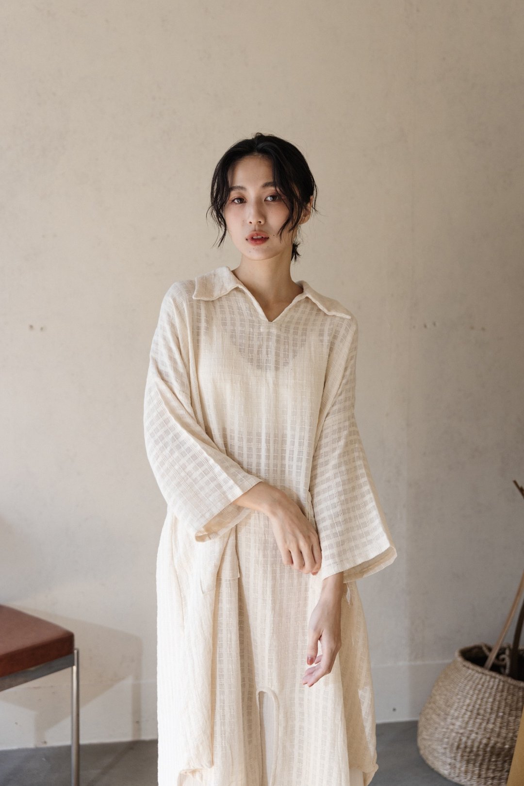 后开衩口袋长版外罩_米白格纹 - 女装上衣 - 棉．麻 白色
