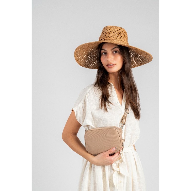 Pacsafe W 防盗 微型 斜背小包 斜背包 2L 卡其色 #20467 - 侧背包/斜挎包 - 环保材料 卡其色