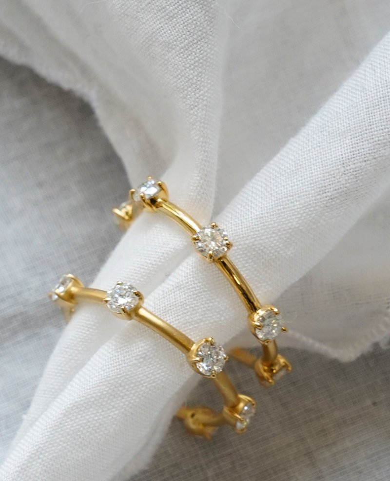 SV Moissanite earcuff ring 摩根石耳扣戒指 - 耳环/耳夹 - 其他金属 金色