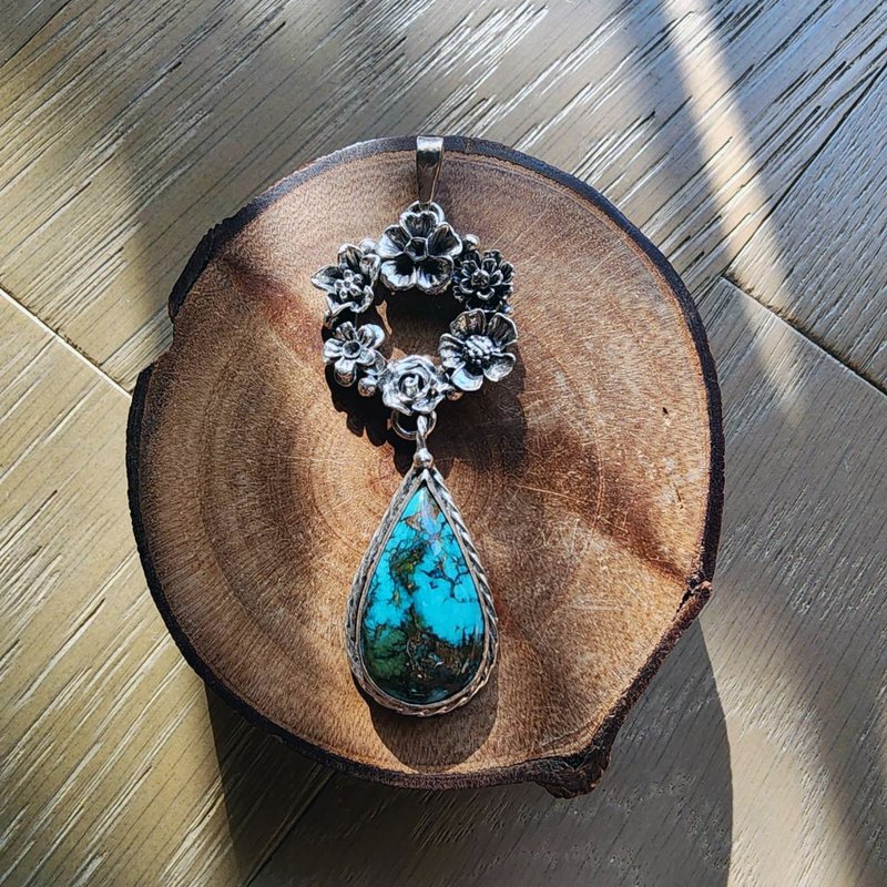 【曲水辰手作】绿松石纯银吊坠 - 项链 - 宝石 蓝色