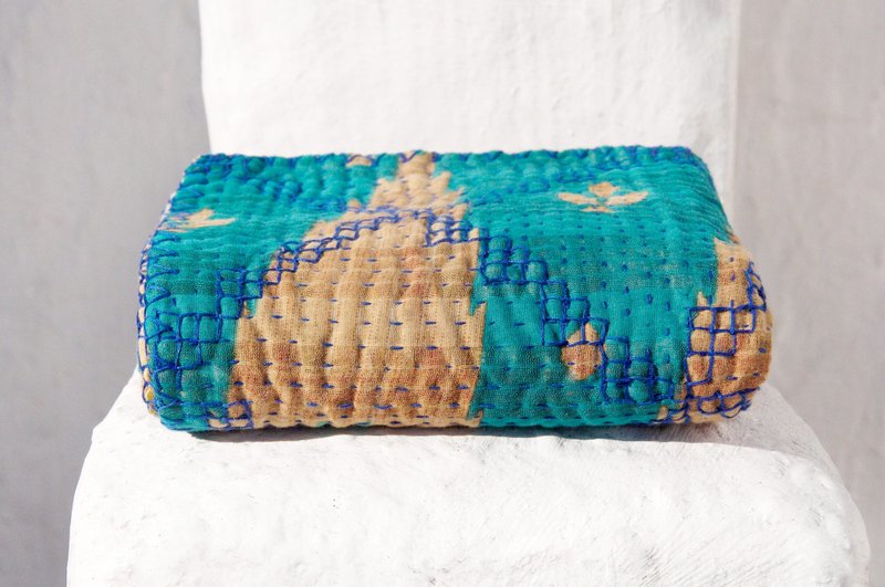 情人节礼物 限量一件/手感刺绣桌垫/手缝纱丽布桌垫/手缝纱丽布餐垫 / Boho民族风餐垫 - 山丘与田间风景 - 餐垫/桌巾 - 棉．麻 多色