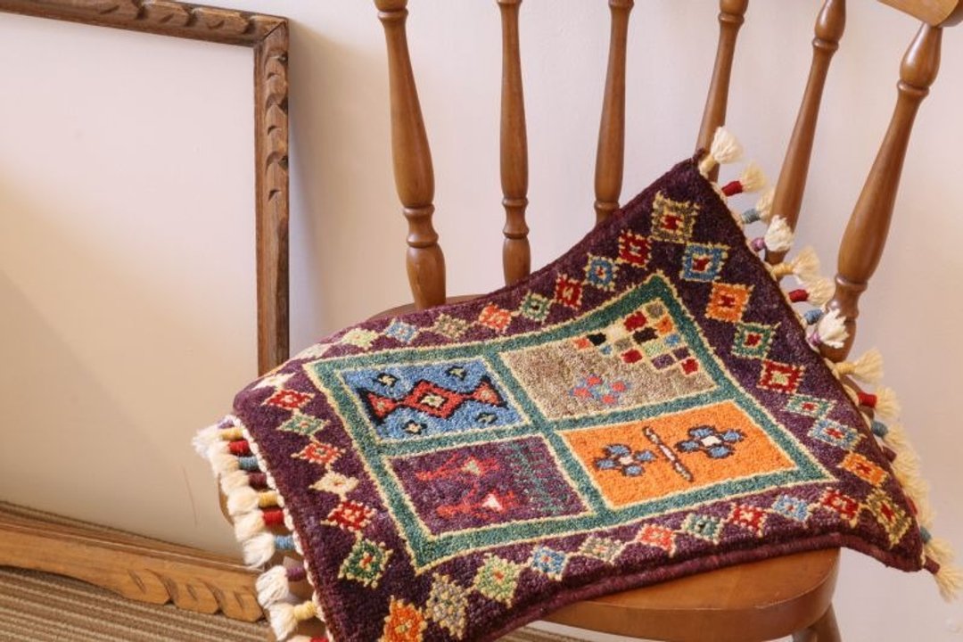Dark purple hand-woven carpet cushion size wool plant dyeing handmade - 被子/毛毯 - 其他材质 多色