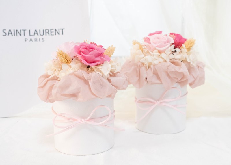 永生玫瑰抱抱桶-浪漫粉色 - 干燥花/捧花 - 植物．花 粉红色